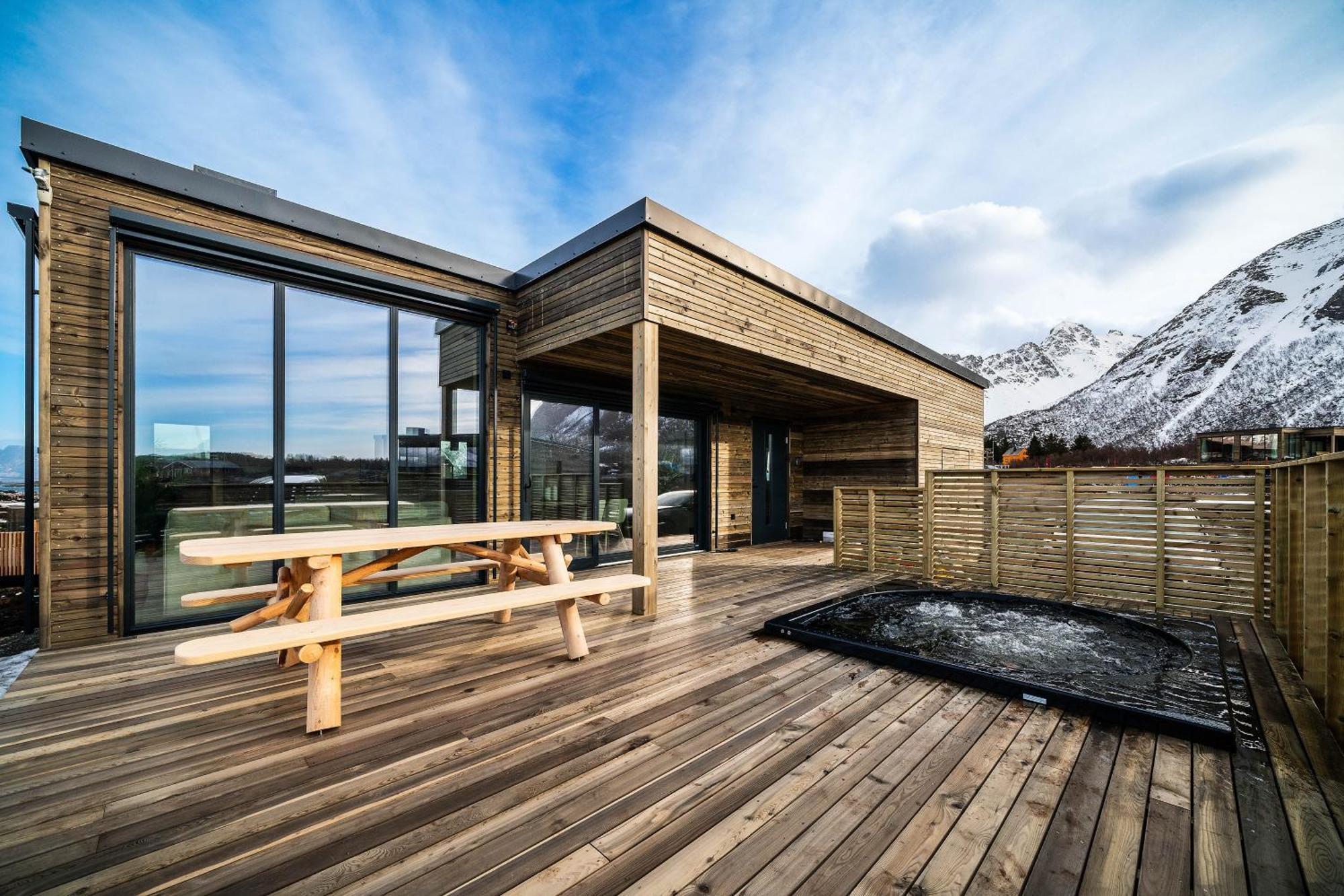 Nydelig Hytte I Unike Lofoten I Naerheten Av Henningsvaer! Lyngværet Dış mekan fotoğraf